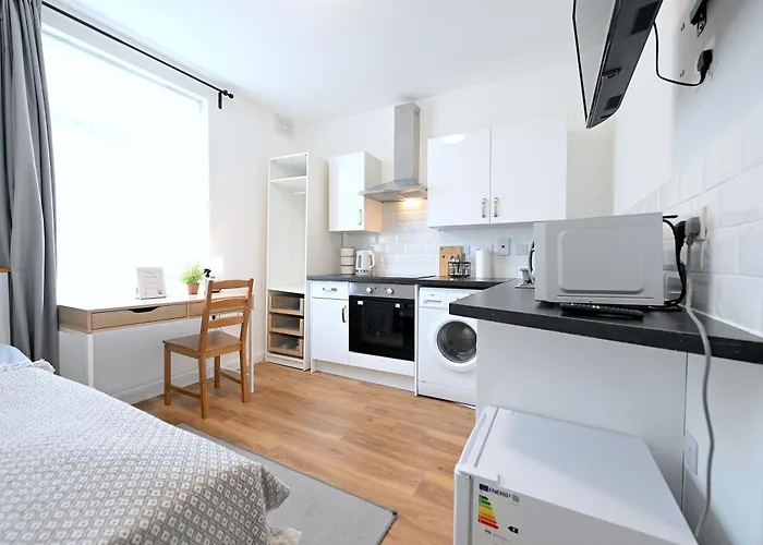 Studio Apartment - London